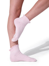 Load image into Gallery viewer, Capezio Children’s Scalloped Edge Sock 3pk